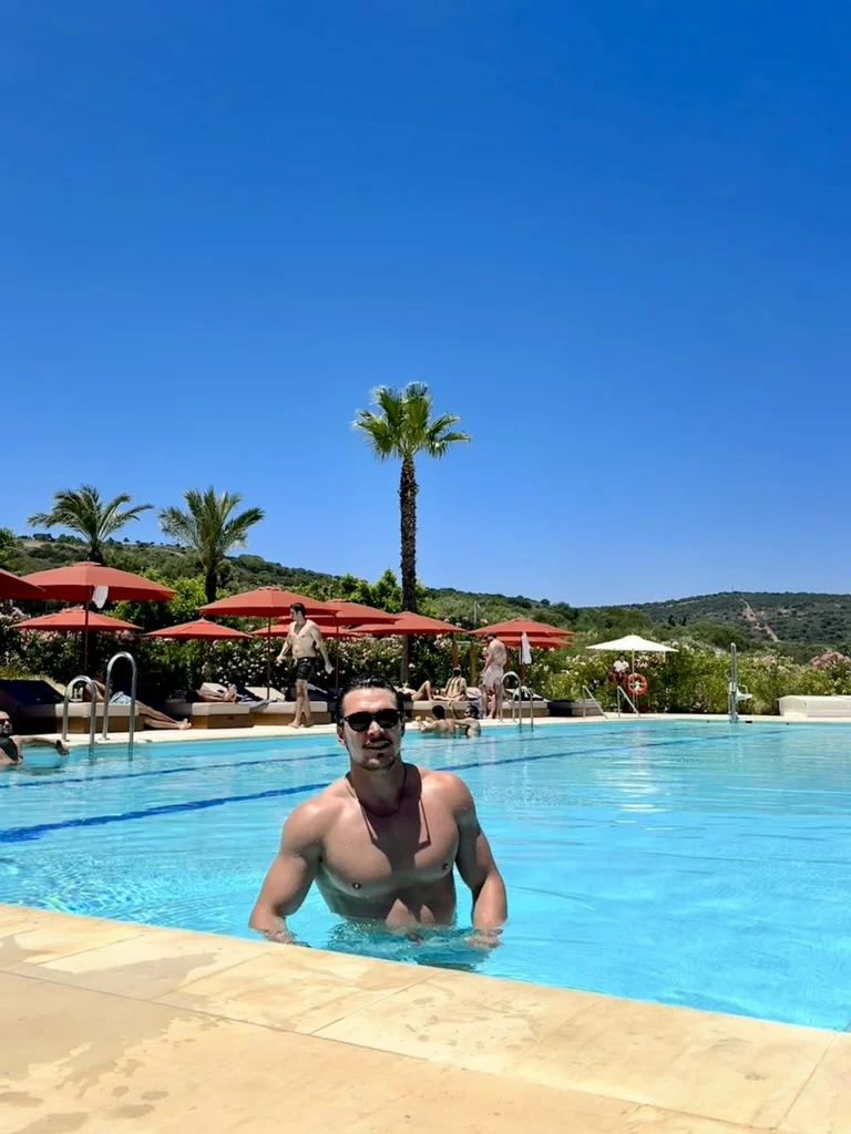 The Beach La Reserva Club Sotogrande &middot; Strandklubb/poolklubb i Sotogrande
